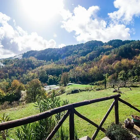 Agriturismo Giandriale Farm stay Tavarone
